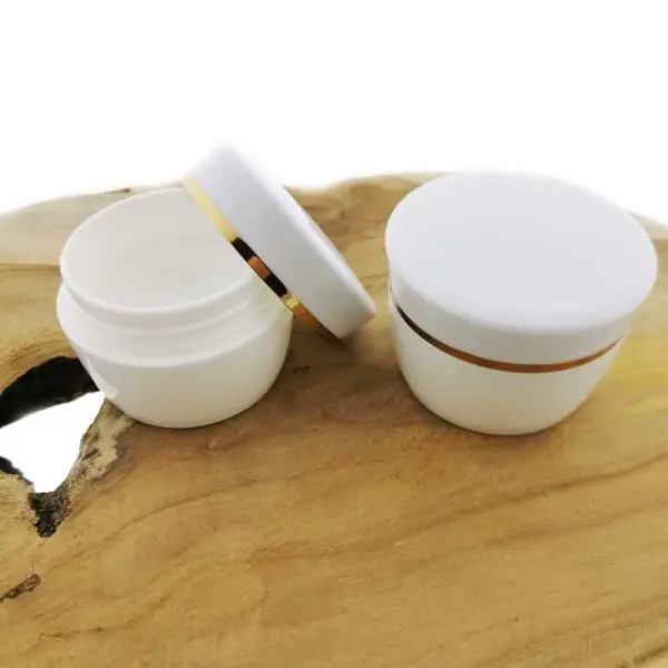 cosmetica pot wit 50 ml schroefdeksel gouden rand foam inlay