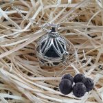 diffuser aroma ketting petal blad parfum medaillon lavasteen hanger