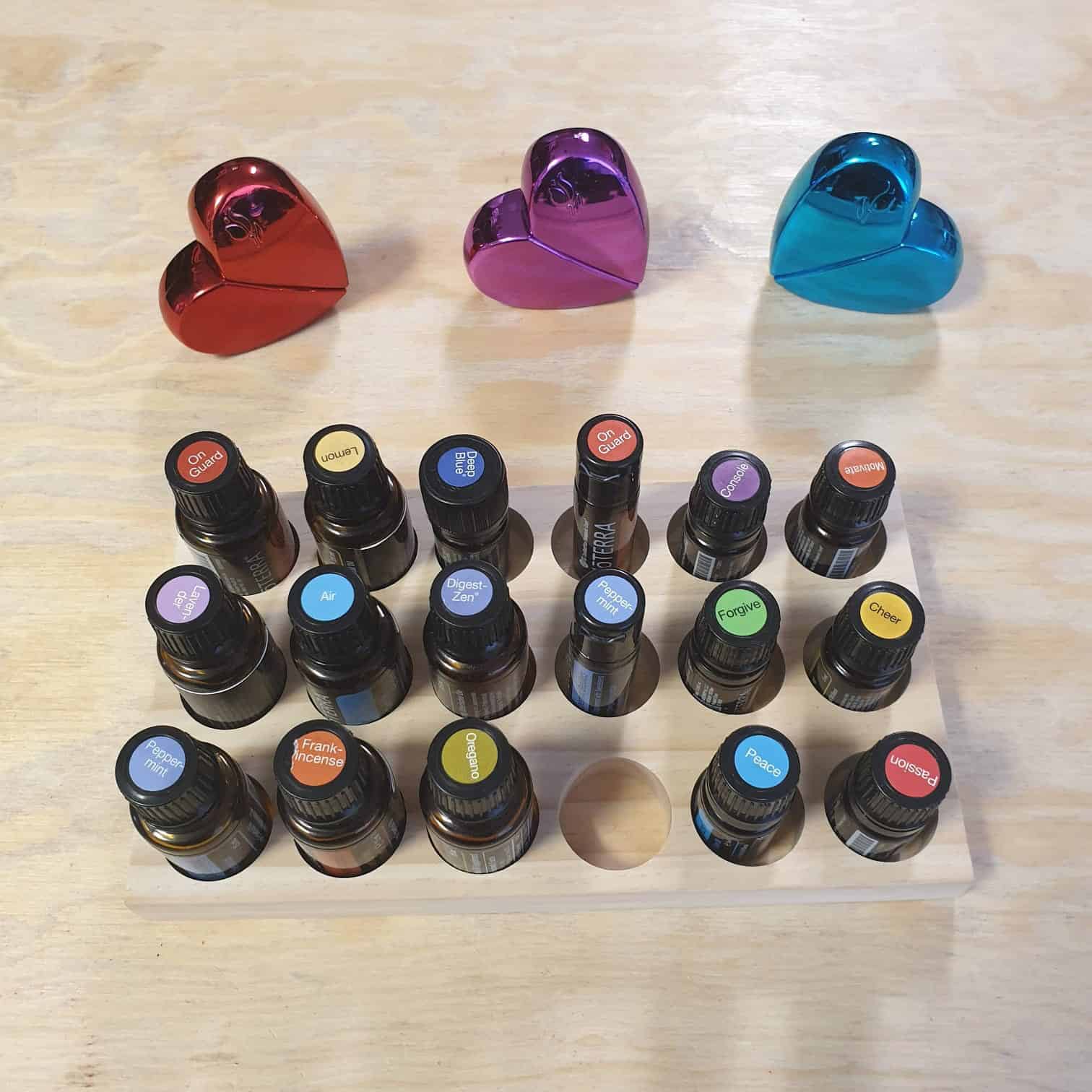 houten-presentatie-display-18-vakken-essentiele-olie-flesjes-15ml.jpg houten presentatie display 18 vakken essentiele olie flesjes 15ml