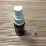 sprayflesje 20ml amber bruin witte verstuiver