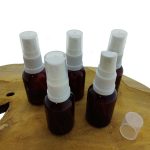 sprayflesje amber bruin 30ml pet fles spray verstuiver wit